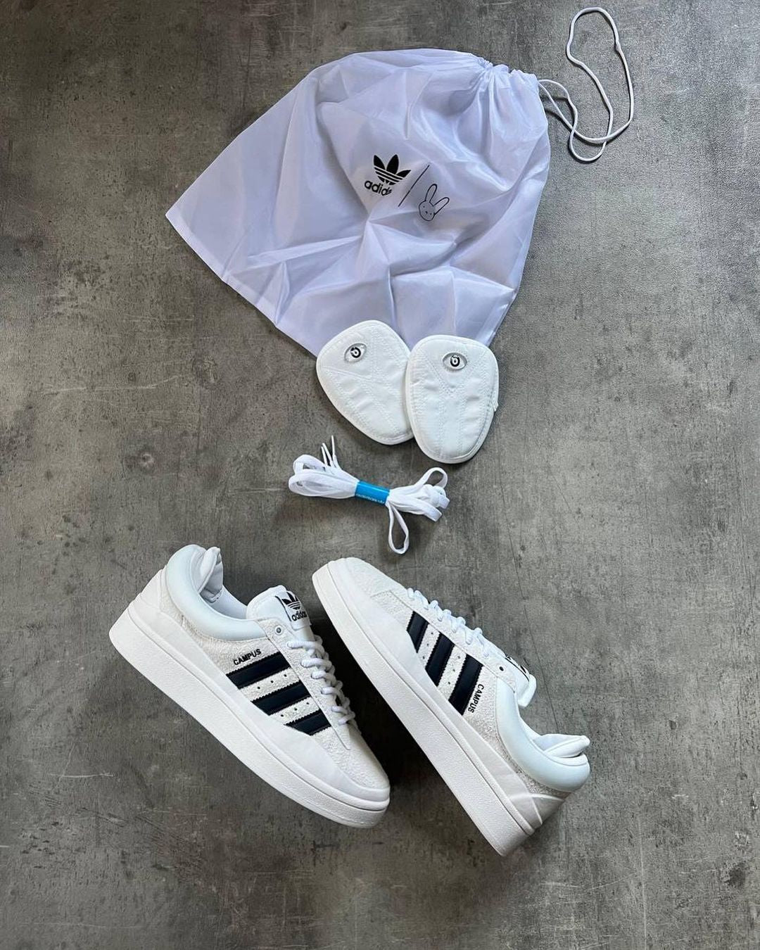 Adidas Campus x Bad Bunny Blanco y Negro